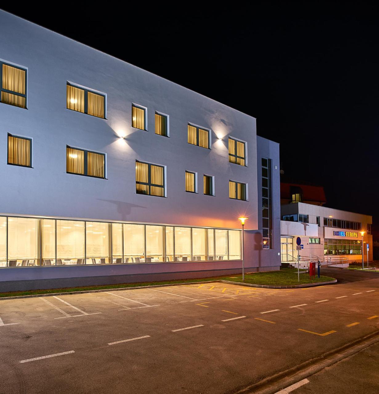 Hotel Europa Karlovac Exterior photo