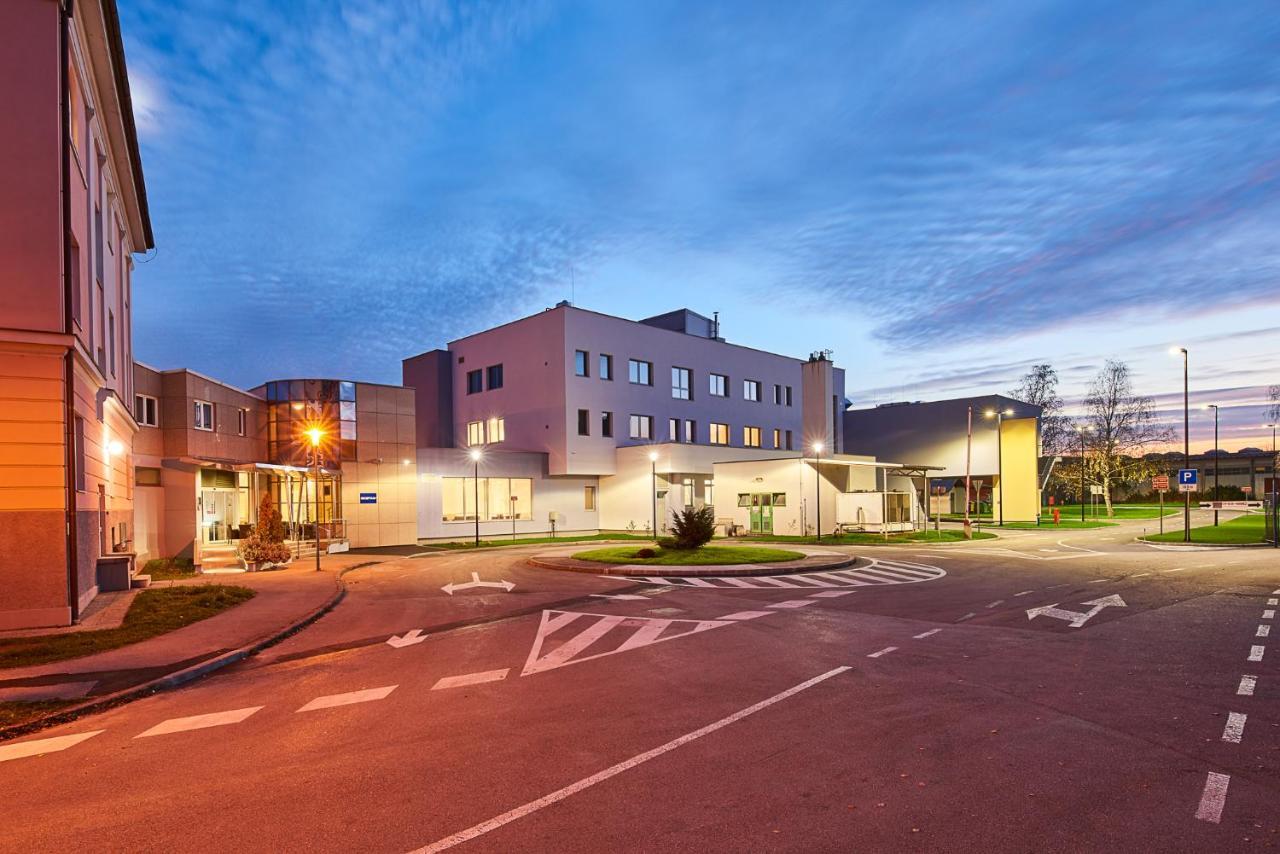 Hotel Europa Karlovac Exterior photo