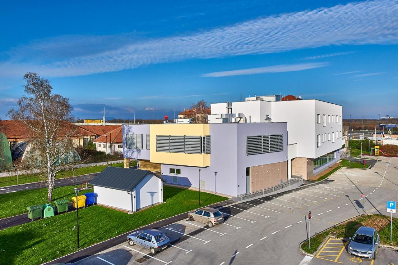 Hotel Europa Karlovac Exterior photo