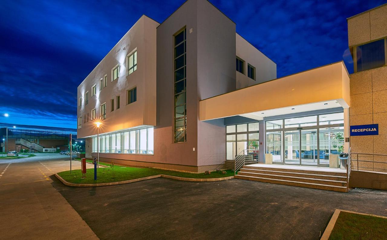 Hotel Europa Karlovac Exterior photo